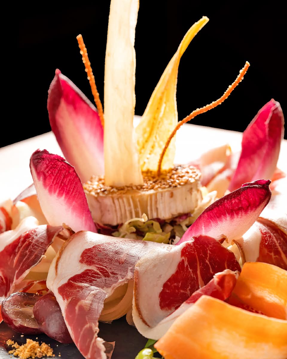 Formatge amb pernil i endívies